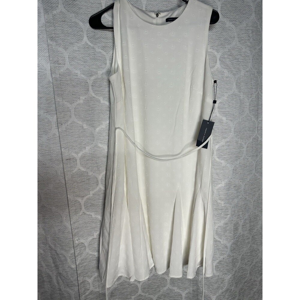 NWT Tommy Hilfiger Daisy Imprint Sleeveless Fit Flare Dress Ivy White Size 10